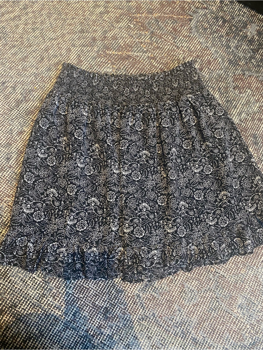 Venice love Women's Navy Floral Smocked Waist Skirt